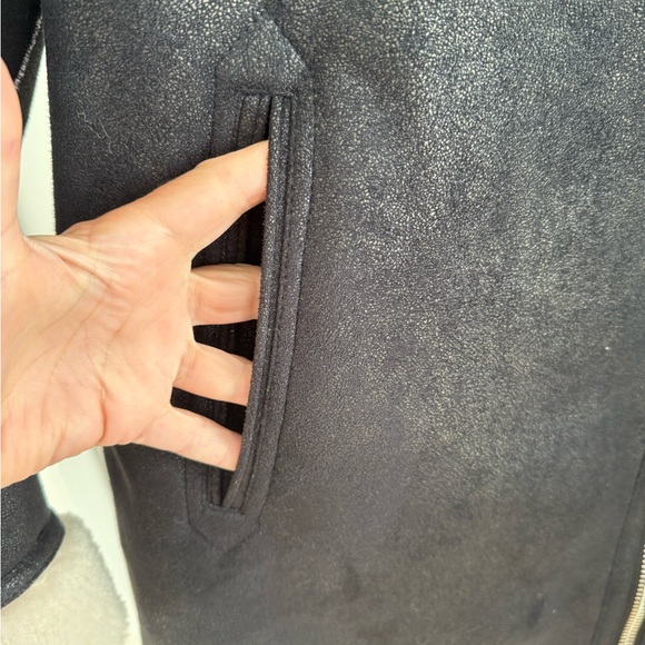 Faux Shearling jacket from Mango never worn - Picture 3 of 6